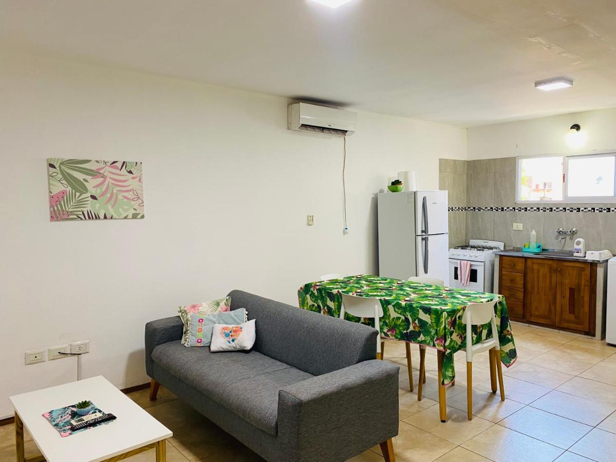 Calido Departamento Apartment Пуерто Игуасу Екстериор снимка